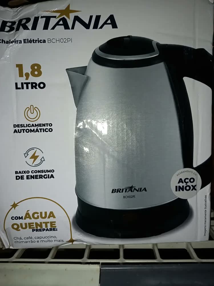 foto de Chaleira Elétrica Bch02pi 1,8l Aço inoxidável Britânia