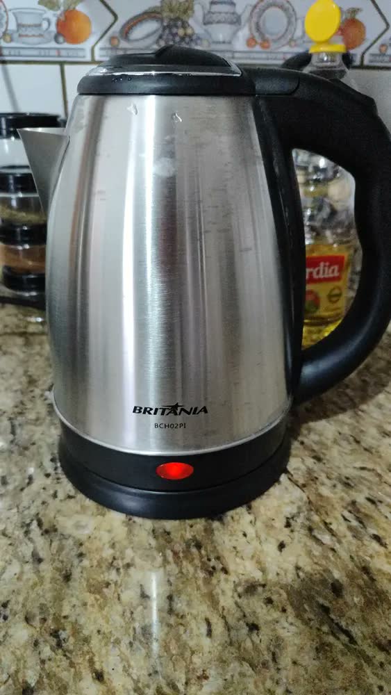 foto de Chaleira Elétrica Bch02pi 1,8l Aço inoxidável Britânia