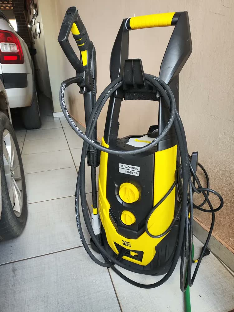 foto de Lavadora De Alta Pressão 2100w 2100 Psi - Tramontina