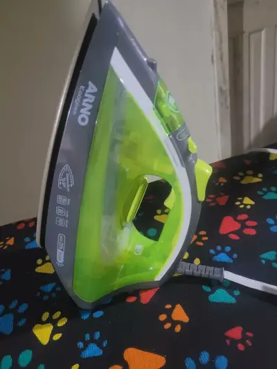foto de Ferro A Vapor Arno Ecogliss Fec1 Cor Verde