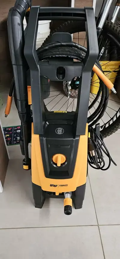 foto de Lavadora de Alta Pressão WAP Combate Turbo 2600 Motor de Indução