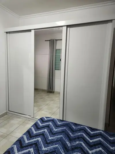 foto de Guarda Roupa Casal Sevilha 3 Portas Corre 6 Gav C/ Espelho