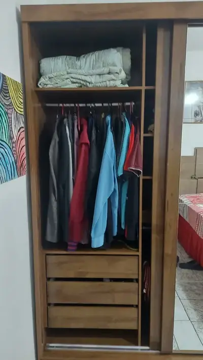 foto de Guarda Roupa Casal Sevilha 3 Portas Corre 6 Gav C/ Espelho