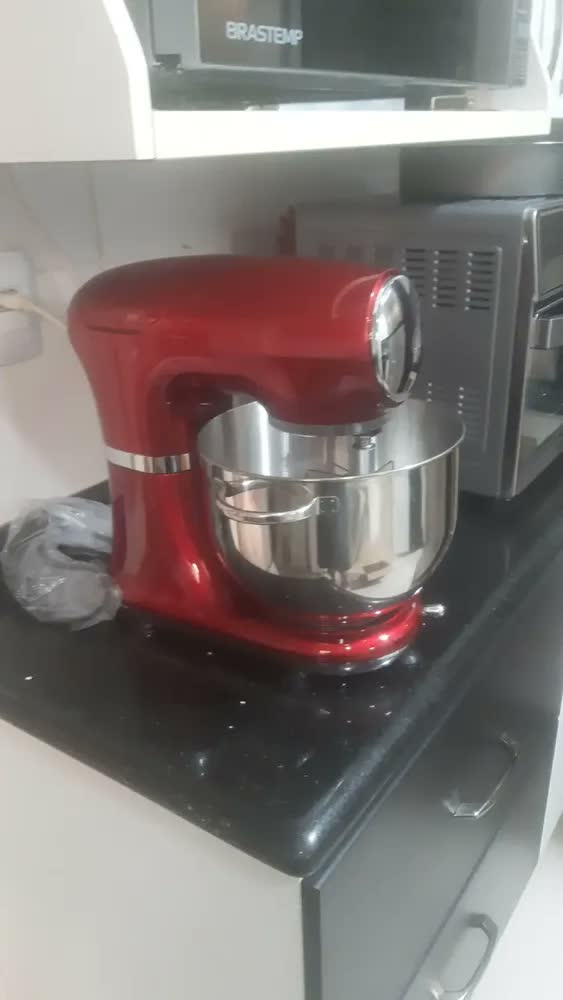 foto de Batedeira Planetária Digital Oster Bowl Inox 5l Cor Vermelho