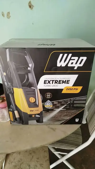 foto de Lavadora de Alta Pressão WAP Extreme Turbo 2800 2450PSI 1900W com Aplicador de Detergente