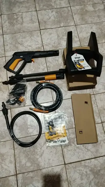foto de Lavadora de Alta Pressão WAP Extreme Turbo 2800 com Aplicador de Detergente 1900W