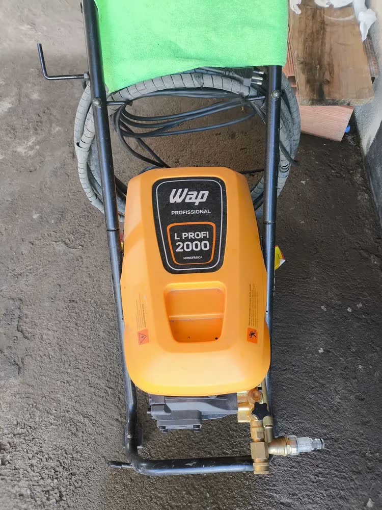 foto de Lavadora Wap Profissional Intensivo L Profi 2000 Cor Amarelo/Preto