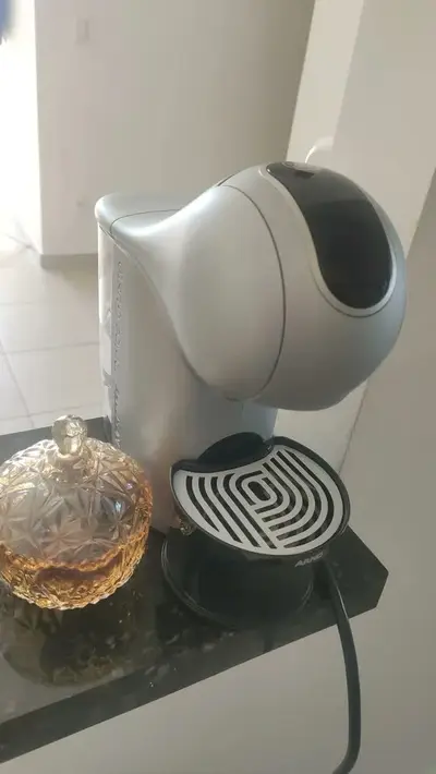 foto de Nescafé Dolce Gusto Arno Genio S Touch Cinza Dgs4 Cor Prata