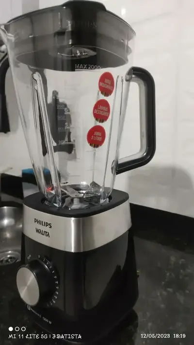foto de Liquidificador Série 5000 Ri2242 3L Preto Philips Walita