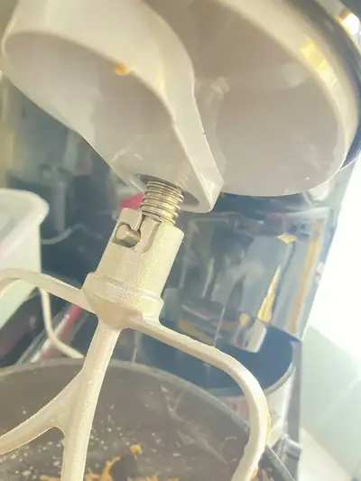 foto de Batedeira Planetária Turbo Power Plus Bbp760p Britânia Cor Preto Frequência 60