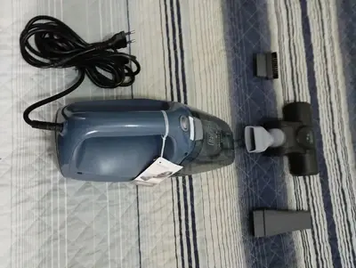 foto de Aspirador de Pó Portátil Black Decker Modelo APS1200 com Função Sopro