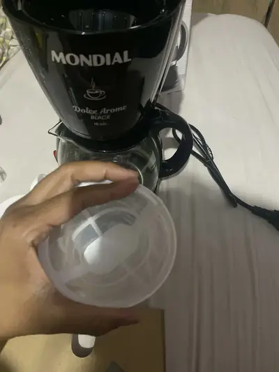 foto de Cafeteira Elétrica Dolce Arome Mondial 550W - C-30-18X-FB