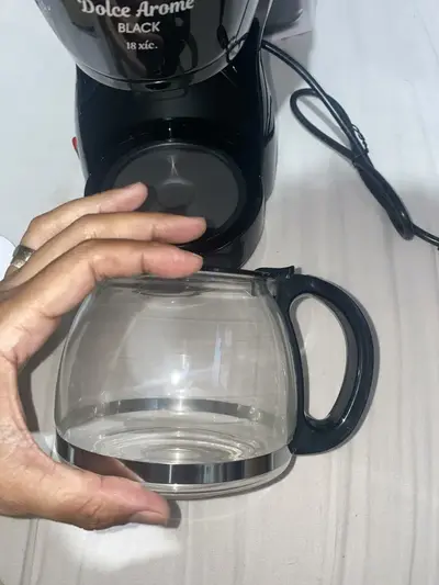 foto de Cafeteira Elétrica Dolce Arome Mondial 550W - C-30-18X-FB