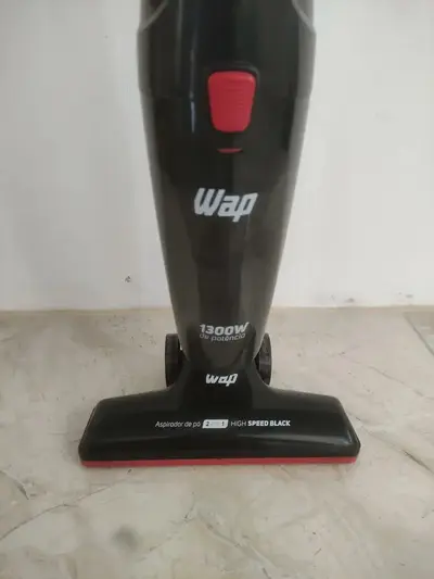 foto de Aspirador De mão Wap High Speed Black 1.2L preto e vermelho 60Hz