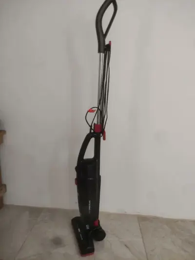 foto de Aspirador de pó vertical 2 em 1 Wap High Speed Black cor vermelho e preto