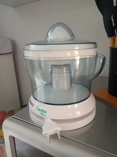 foto de Espremedor Premium Mondial 30W E-02