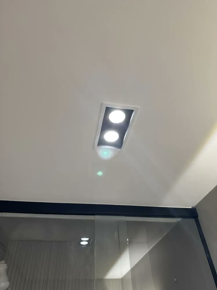 foto de Spot Embutir Par20 Recuado Quadrado Estrutura Branco
