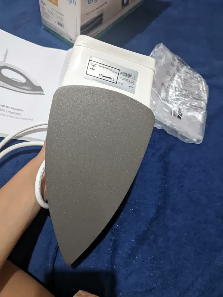 foto de Ferro Passar Roupas Seco Antiaderente Iron Force Elgin Branco