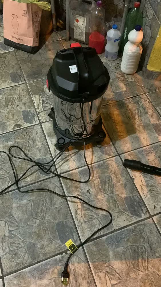 foto de Aspirador De Pó Água Inox 15l 1400w Profissional Worker