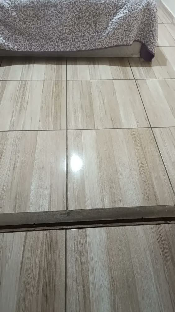 foto de Higienizador aspirador Pó vertical 1600w Wap Wapore Up cor branco