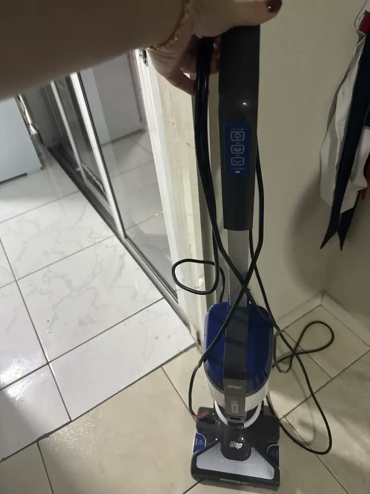 foto de Higienizador aspirador Pó vertical 1600w Wap Wapore Up cor branco
