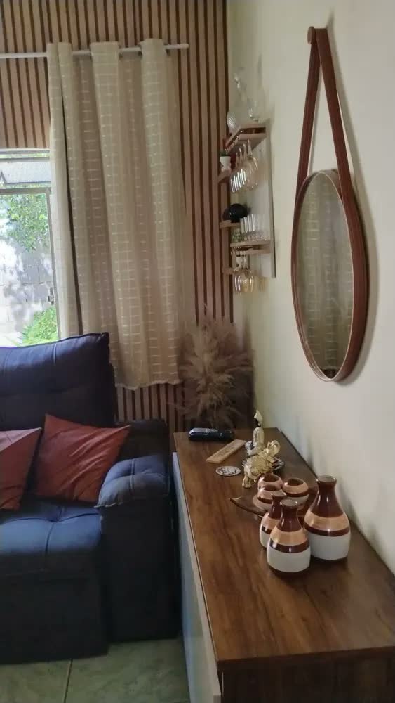 foto de Espelho Redondo Decorativo Suspenso Com Alça 60cm + Suporte