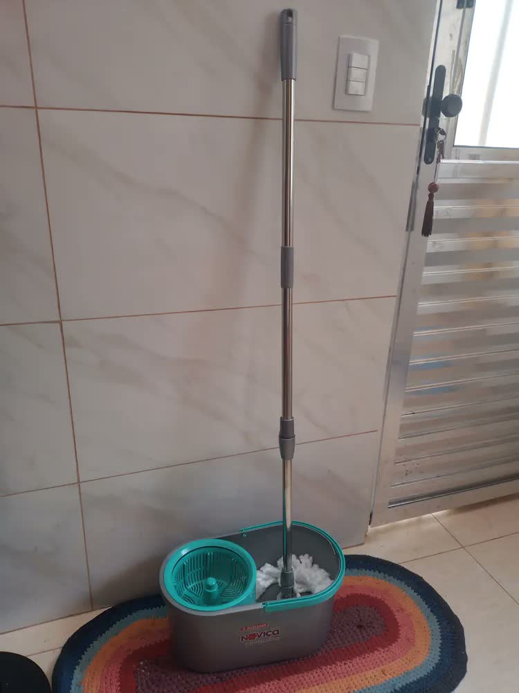 foto de Mop Compacto Com Balde 10 Litros Bettanin Noviça Tiffany/cinza