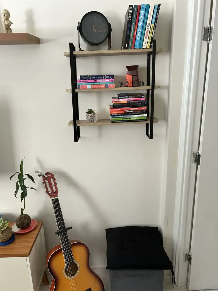 foto de Prateleira Tripla Hone Modelo Industrial 60x15 Preta/branca Cor Preto