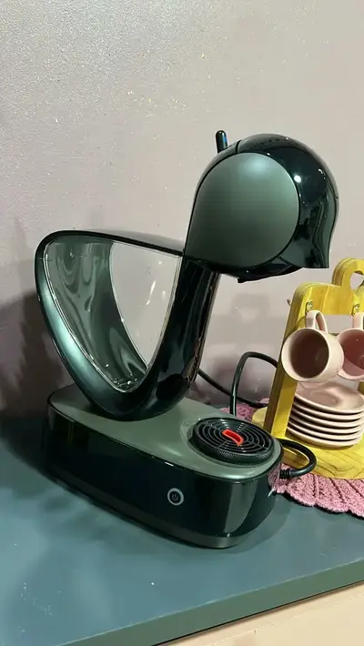 foto de Cafeteira Nestlé Dolce Gusto Infinissima Touch Dgi1