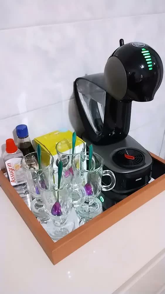 foto de Cafeteira Nestlé Dolce Gusto Infinissima Touch Dgi1 -