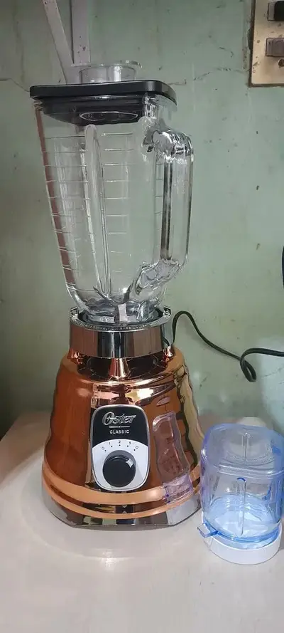 foto de Liquidificador New Osterizer Clássico Cobre Oster
