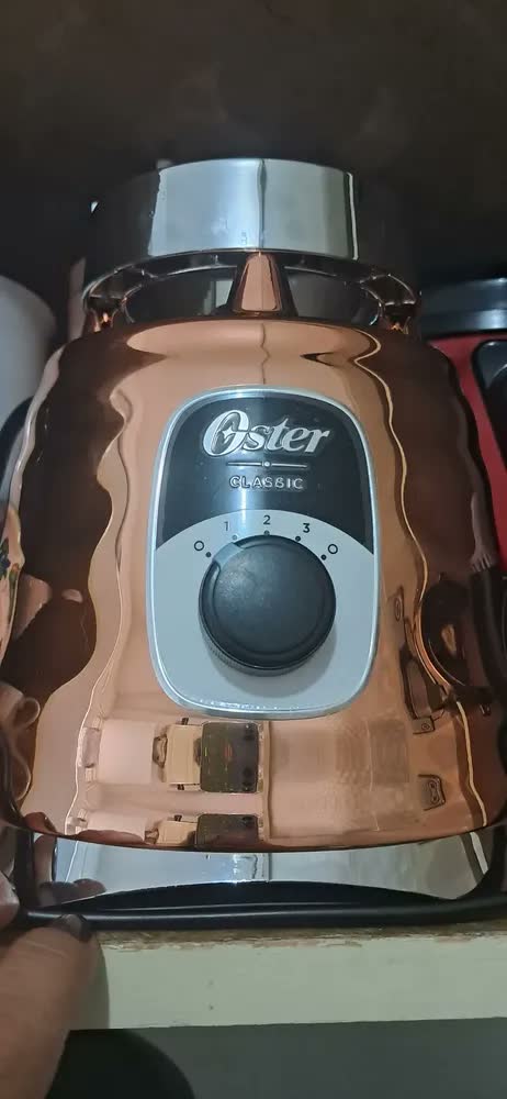 foto de Liquidificador New Osterizer Clássico Cobre Oster