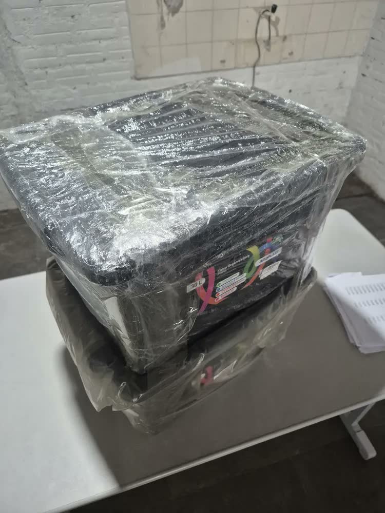 foto de Caixa Organizadora Uninjet 30 Litros Preta