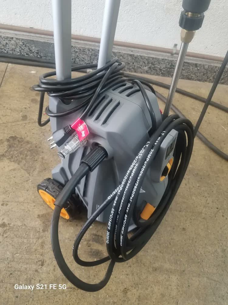 foto de Lavadora e Desobstruidora de Alta Pressão WAP 5100 TURBO ULTRA Motor Indução 2300 PSI 2500W 550 L/h 220V