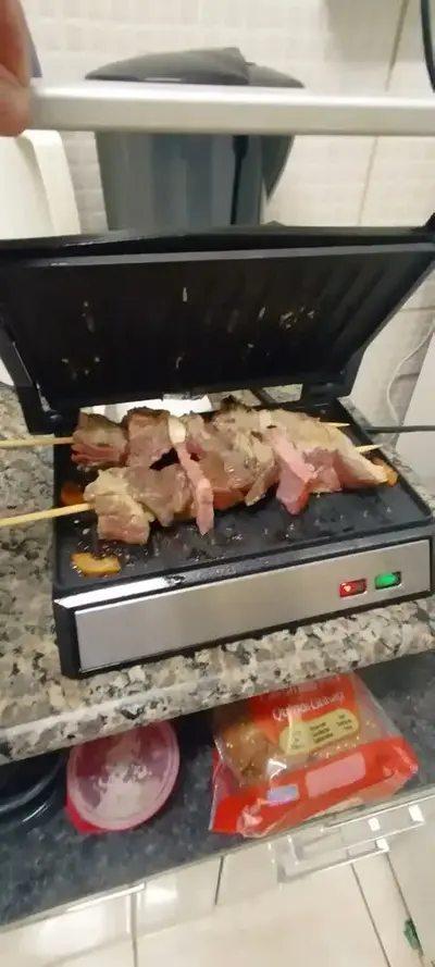 foto de Grill Multiuso Contrast 1000w Grl616 Cadence Cor Preto