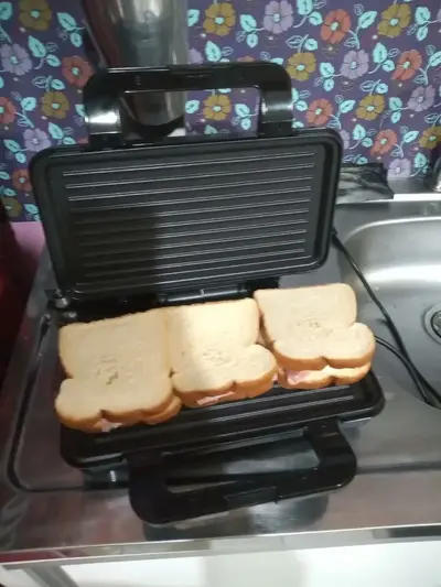 foto de Sanduicheira E Grill Pgr02i 900w Preto E Inox Philco