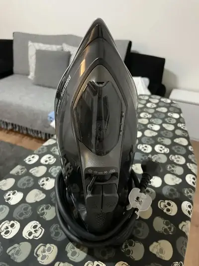 foto de Ferro A Vapor Série 5000 Dst5040 Preto Philips Walita Preto