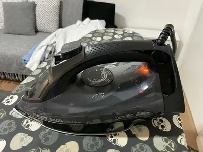 foto de Ferro A Vapor Série 5000 Dst5040 Preto Philips Walita Preto