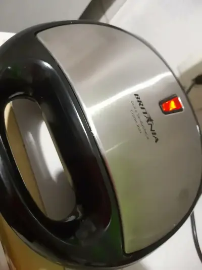 foto de Grill E Sanduicheira Britânia Crome Inox 750w
