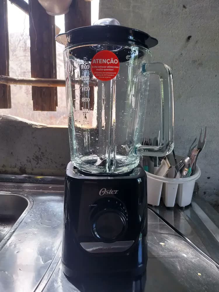 foto de Liquidificador Power Oster Oliq520 Preto 2,2l 1250w 220v