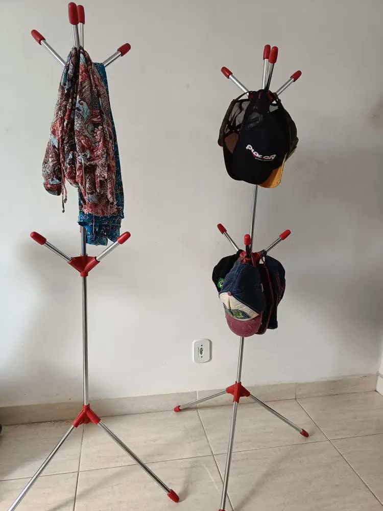 foto de Mancebo Cabideiro Organizador Chão Casaco Bolsa Chapéu 302 Cor Branco