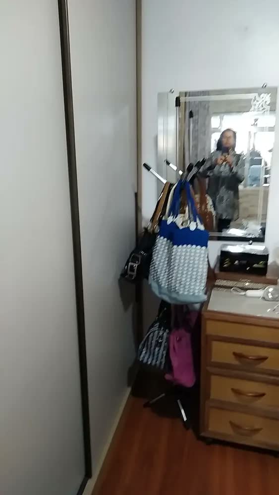 foto de Mancebo Cabideiro Organizador Chão Casaco Bolsa Chapéu 302 Cor Branco