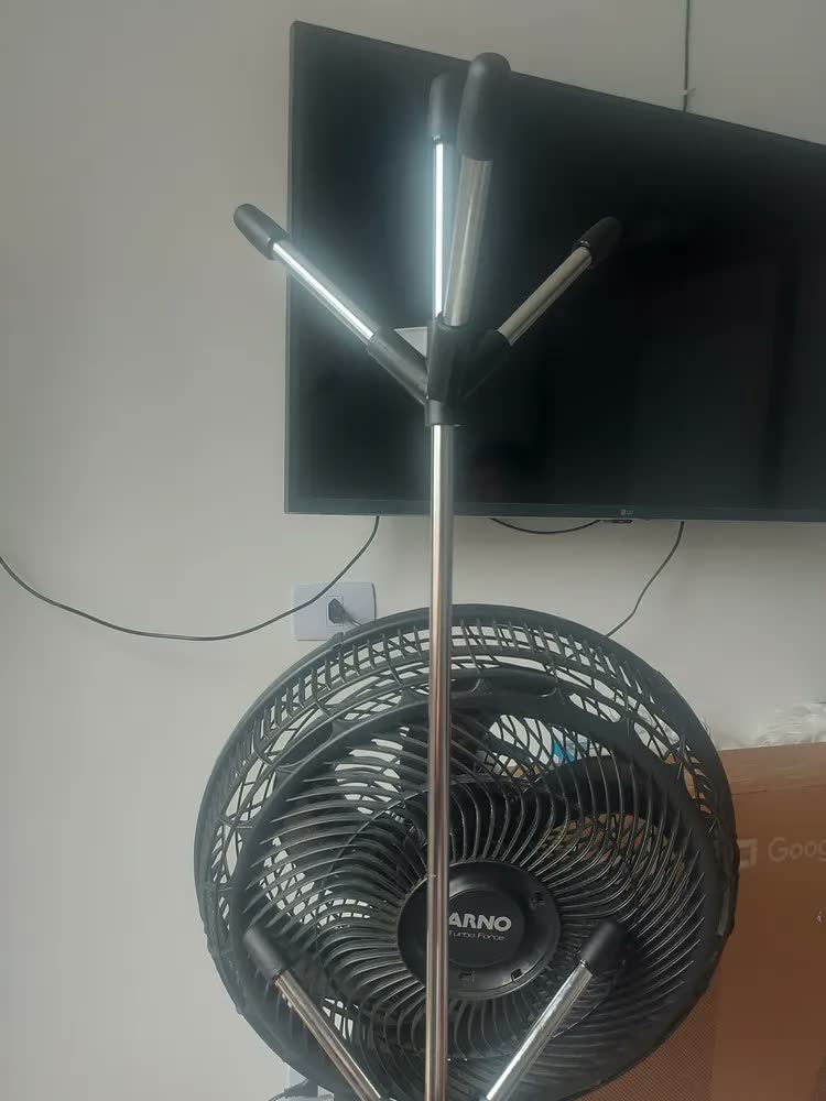 foto de Mancebo Cabideiro Organizador Chão Casaco Bolsa Chapéu 302 Cor Branco