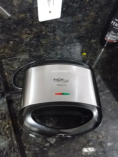 foto de Grill e Sanduicheira Premium, Mondial, 800W - S-07