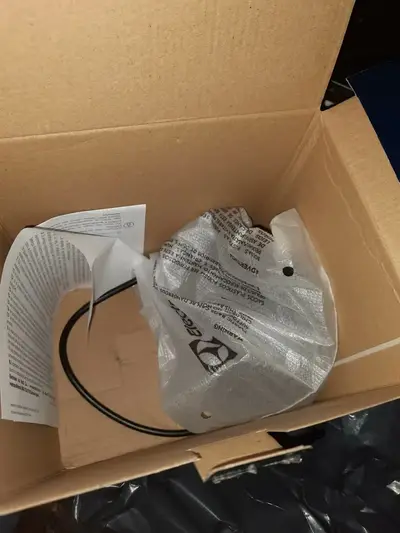 foto de Chaleira Elétrica EEK10 com 1200W de Potência, 1,8 Litros na Cor Inox Electrolux