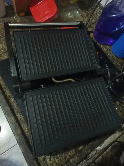 foto de Grill Multiuso Contrast 1000w Grl616 Cadence Cor Preto