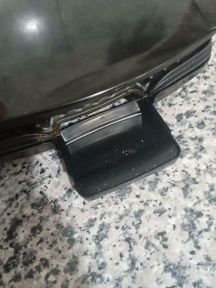 foto de Grill Plus Chapas Antiaderentes 1200w Preto Britânia