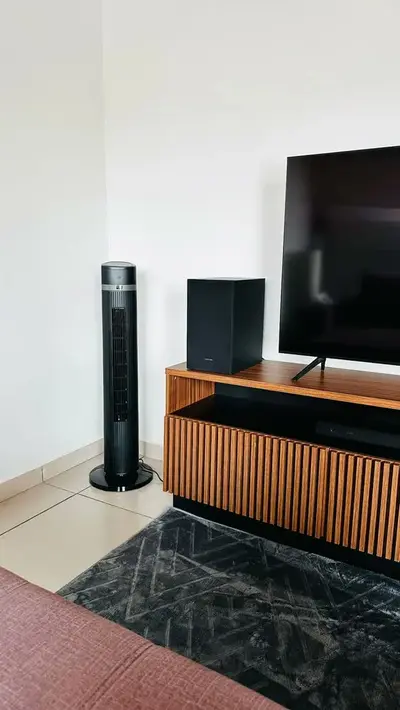 foto de Ventilador Torre AIR SILENCE WAP Silencioso Oscilante com Controle Remoto 4 Velocidades e Desligamento Automático