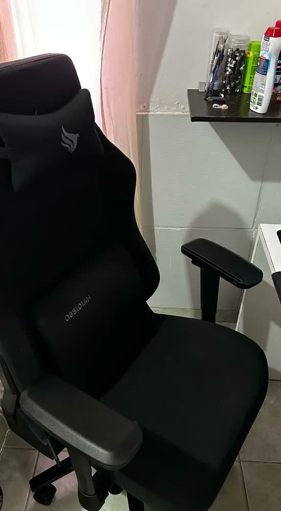 foto de Cadeira Gamer Pichau Nova Signature Obsidian, Preta, Cor Preto Material do estofamento Tecido