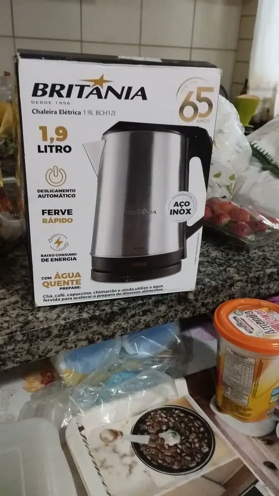 foto de Chaleira Elétrica Britânia Bch12v Inox 1,9l Cor Vermelho